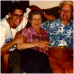 David et ses grands-parents.