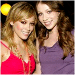 Michelle et Hilary Duff.