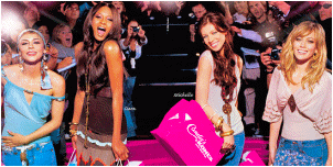 Michelle, Samaire Armstrong, Ciara et Hilary Duff.